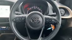 Toyota Aygo X 1.0 VVT-i Edge 5dr Petrol Hatchback